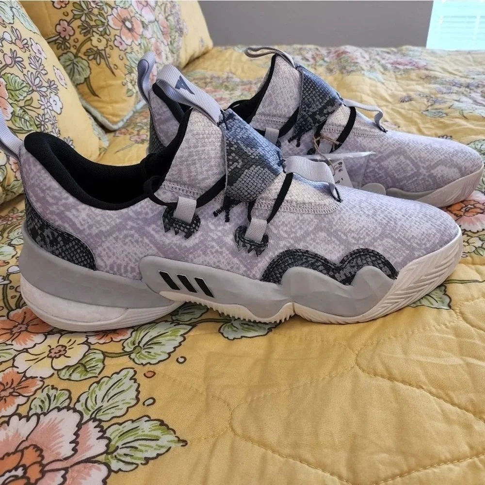 Adidas TRAE YOUNG 1 SHOES basketball‎ active athletic shoes men's size 16 new!!!